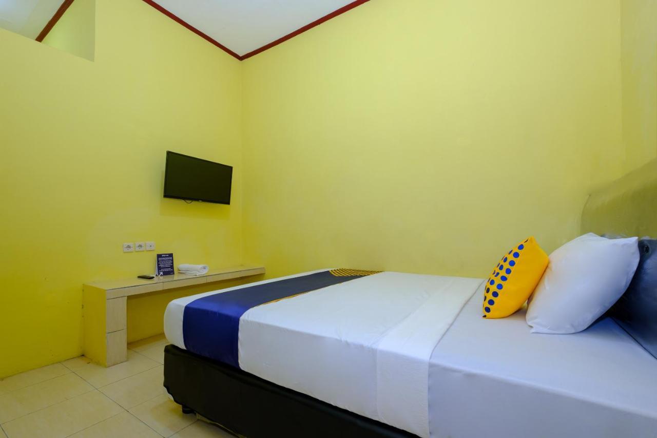 Spot On 2732 Sandy Guesthouse Mataram Dış mekan fotoğraf