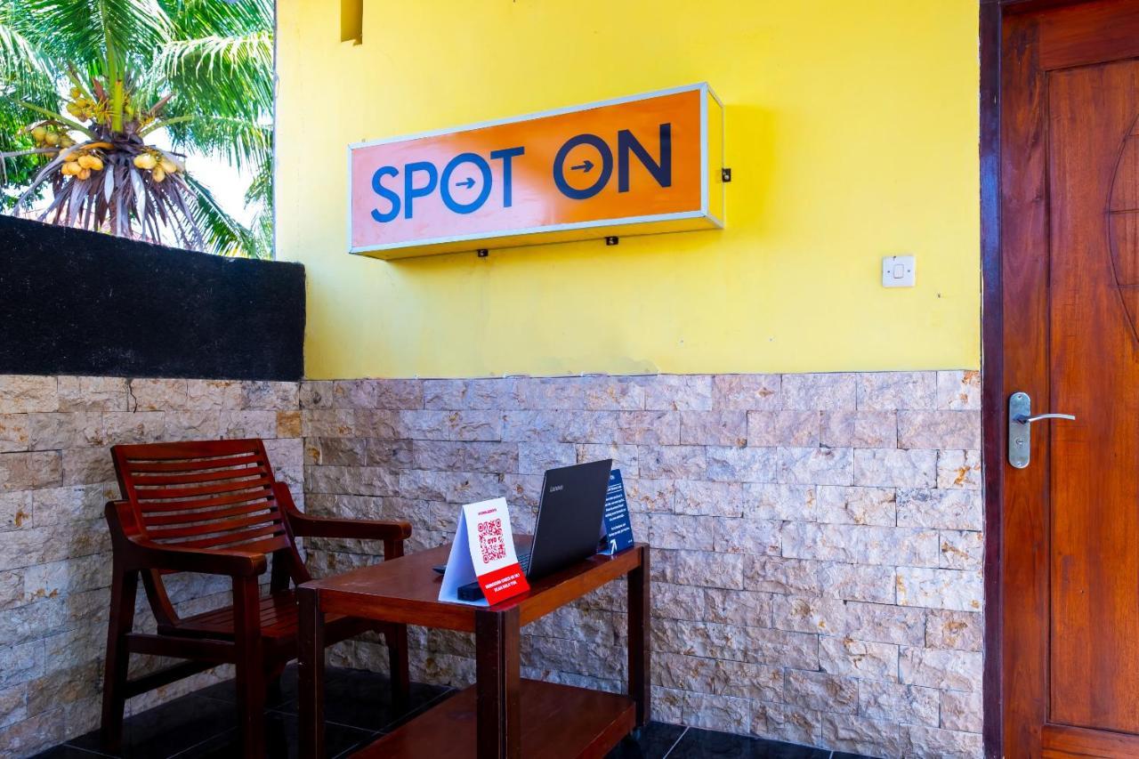 Spot On 2732 Sandy Guesthouse Mataram Dış mekan fotoğraf