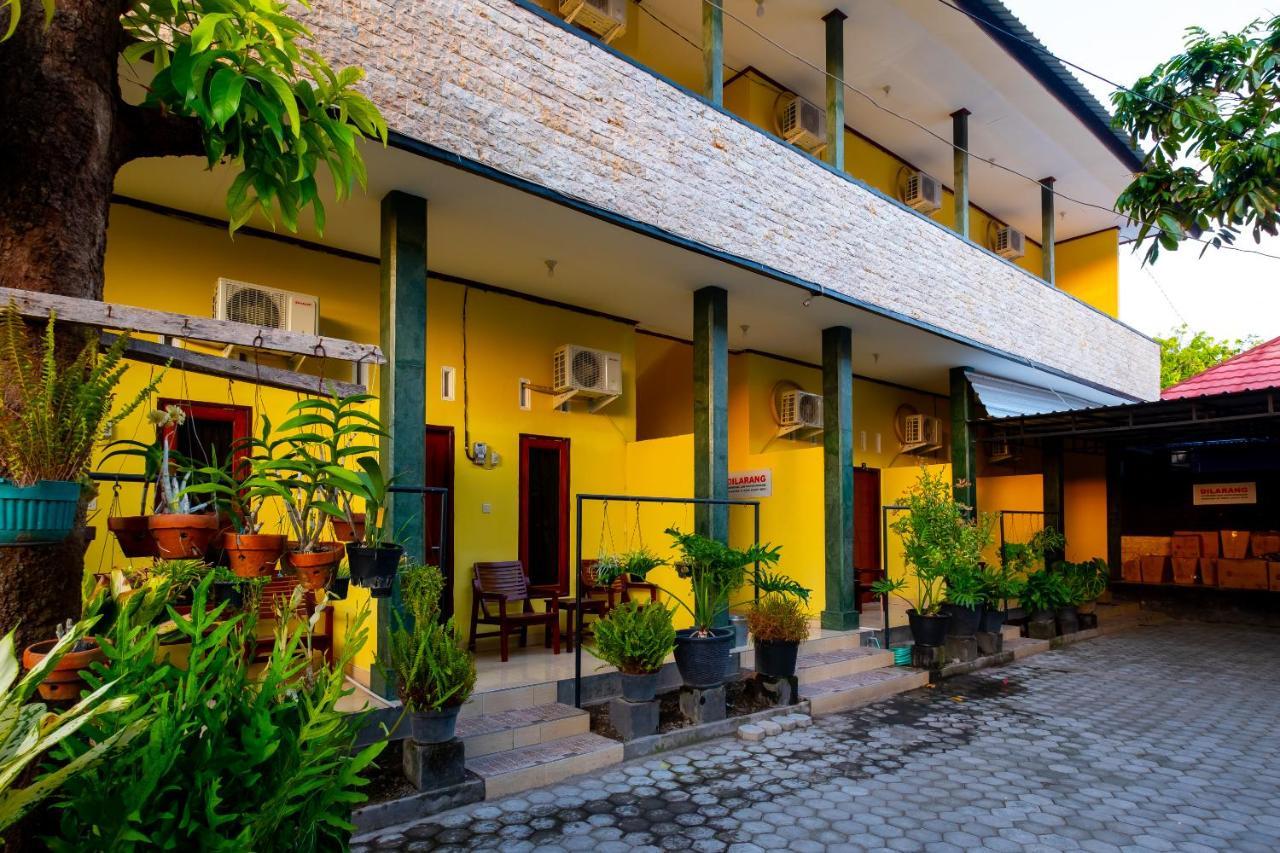 Spot On 2732 Sandy Guesthouse Mataram Dış mekan fotoğraf